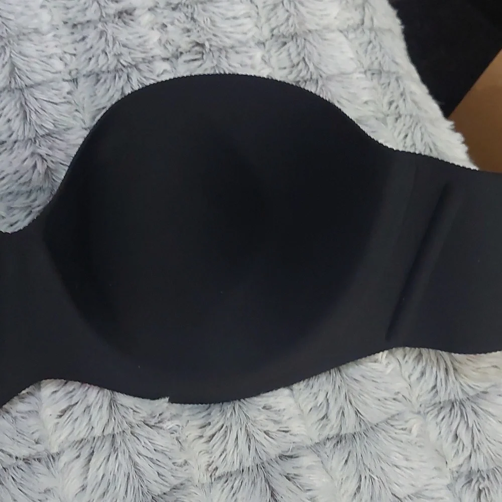 FELINA black Strapless Bra 38D nwot‎